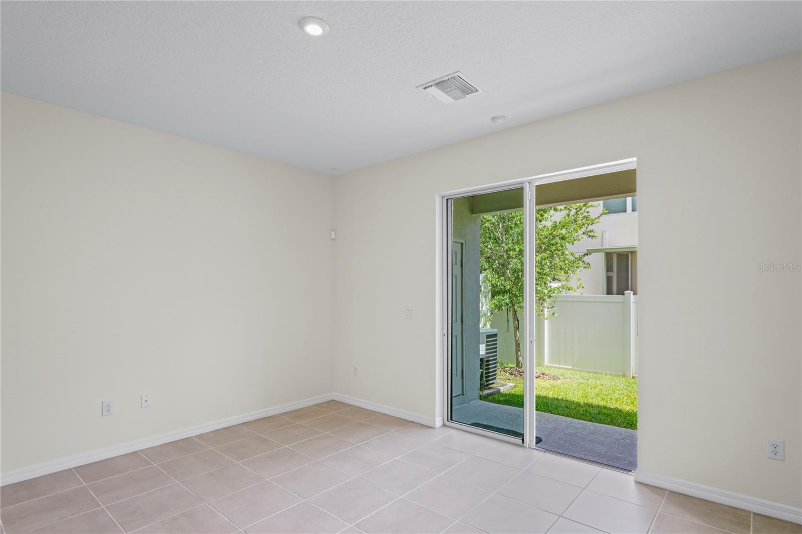 Image 15 of 70 For 6240 Fairmont Lane