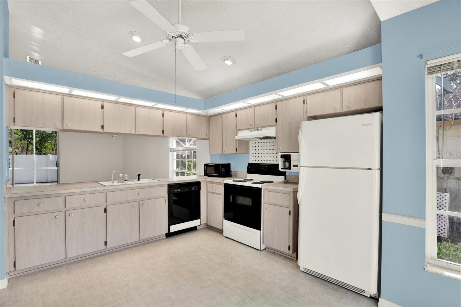 Image 15 of 33 For 10935 New Brighton Court