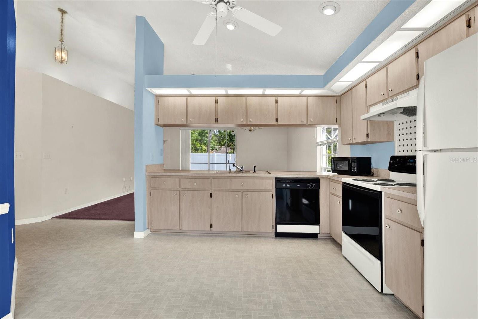 Image 17 of 33 For 10935 New Brighton Court