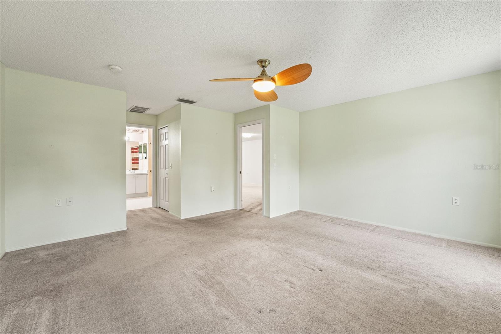 Image 24 of 36 For 1415 Pinewood Hills Court