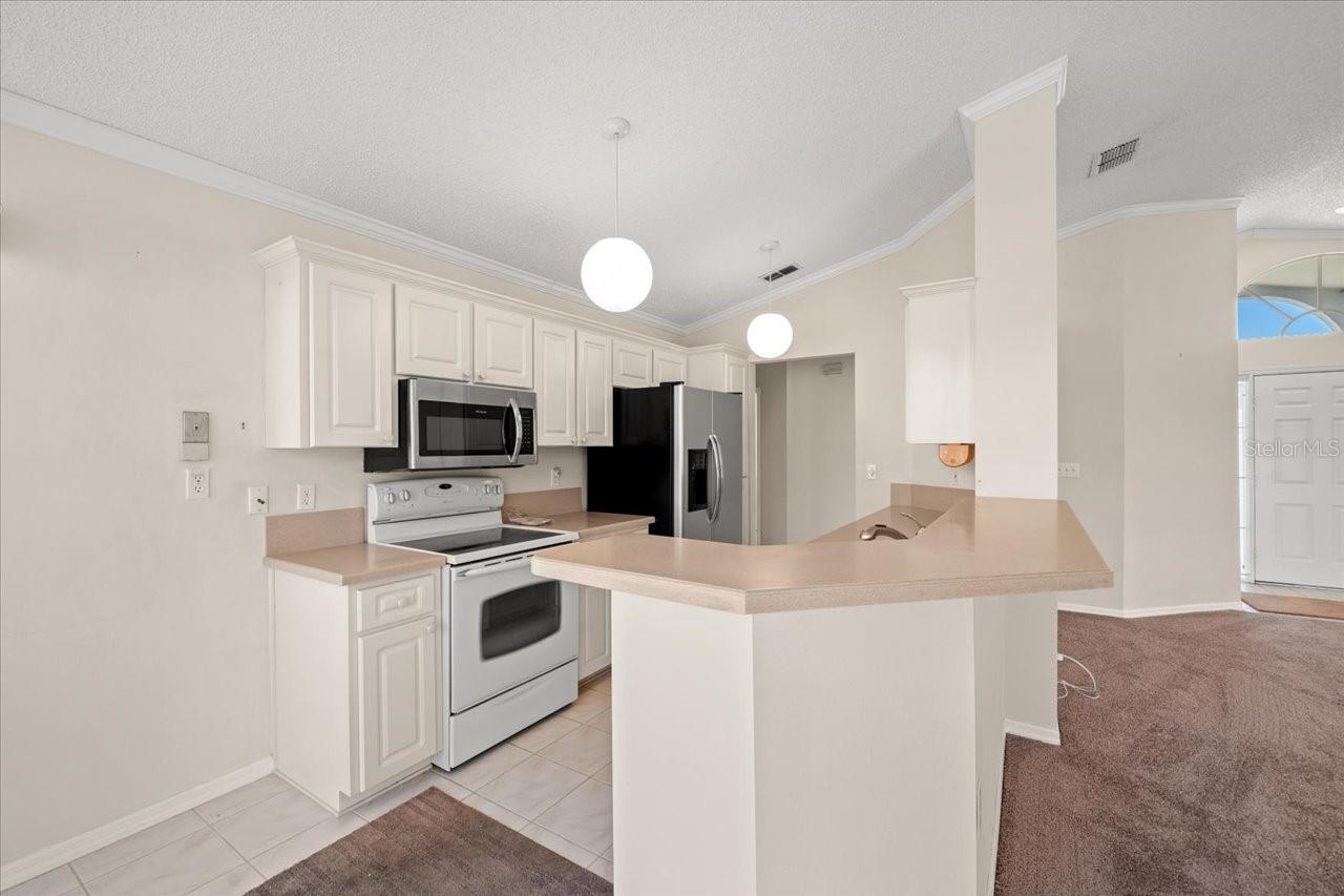 Image 14 of 41 For 13491 Coronado Drive