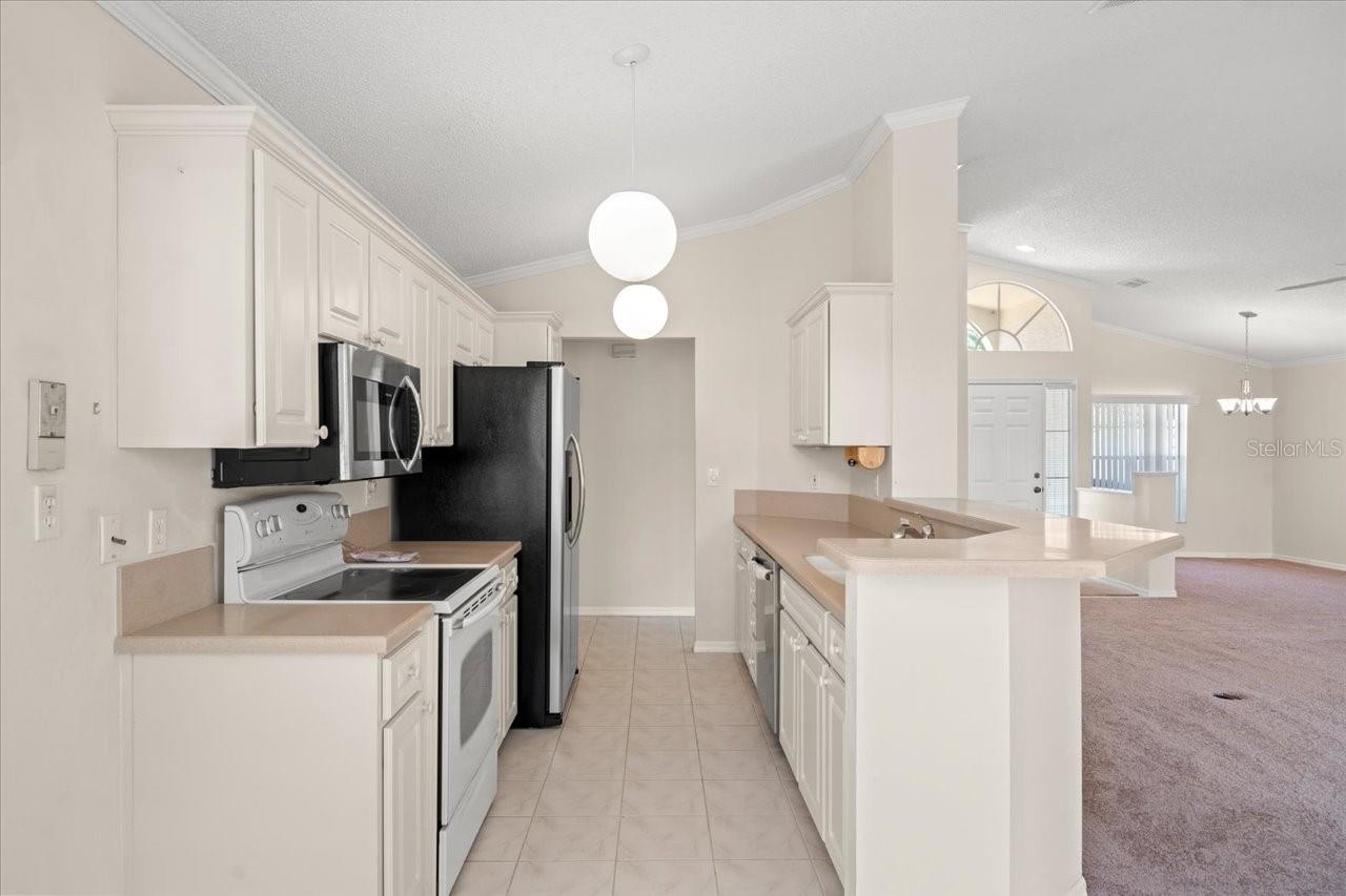 Image 15 of 41 For 13491 Coronado Drive