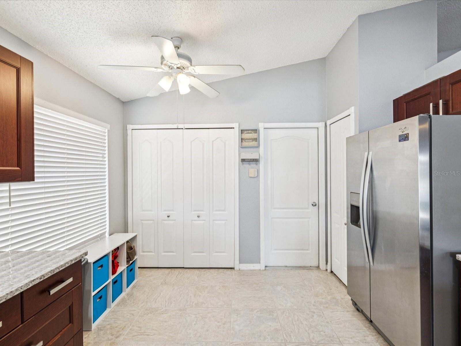 Image 19 of 55 For 4716 Wolfram Lane