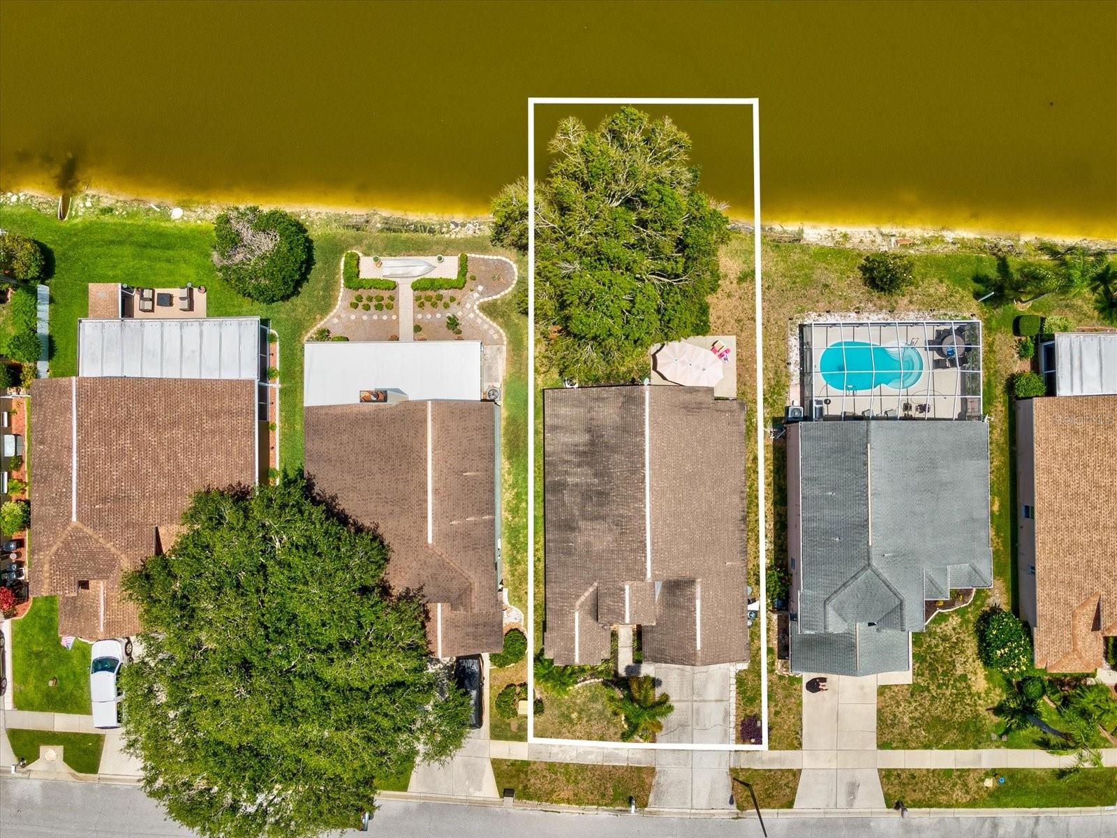 Image 42 of 55 For 4716 Wolfram Lane