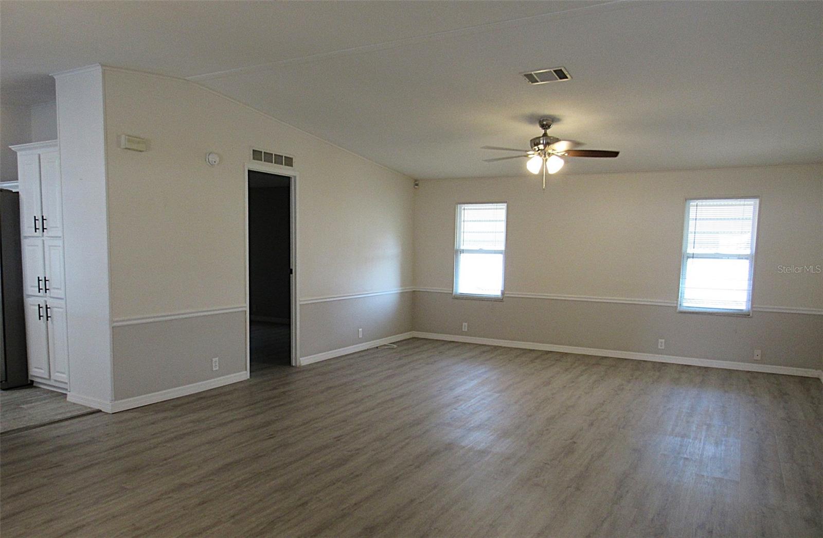 Image 7 of 28 For 8418 Central Avenue