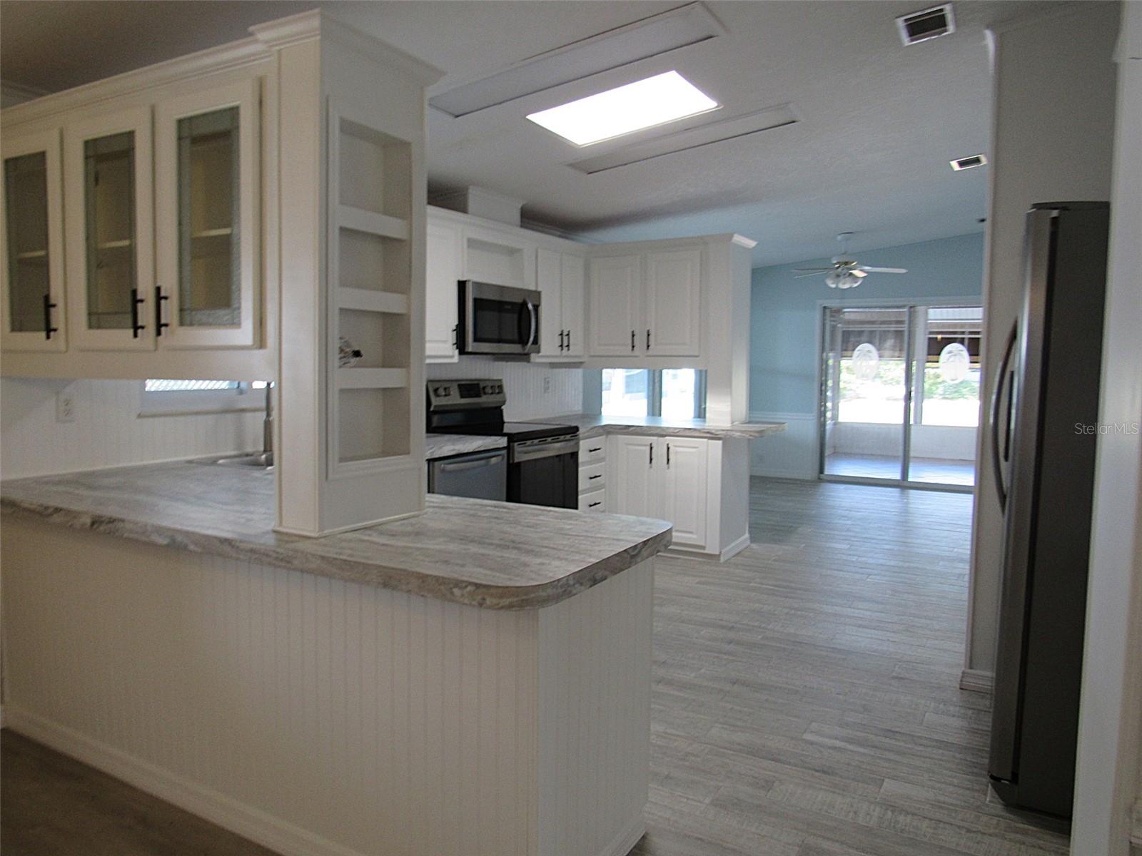 Image 8 of 28 For 8418 Central Avenue