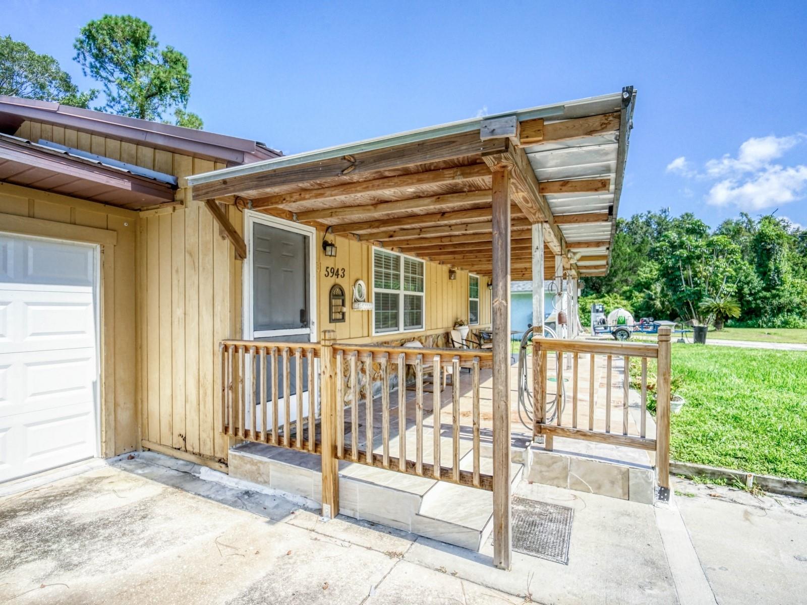Listing photo id 21 for 5943 Chicory Court