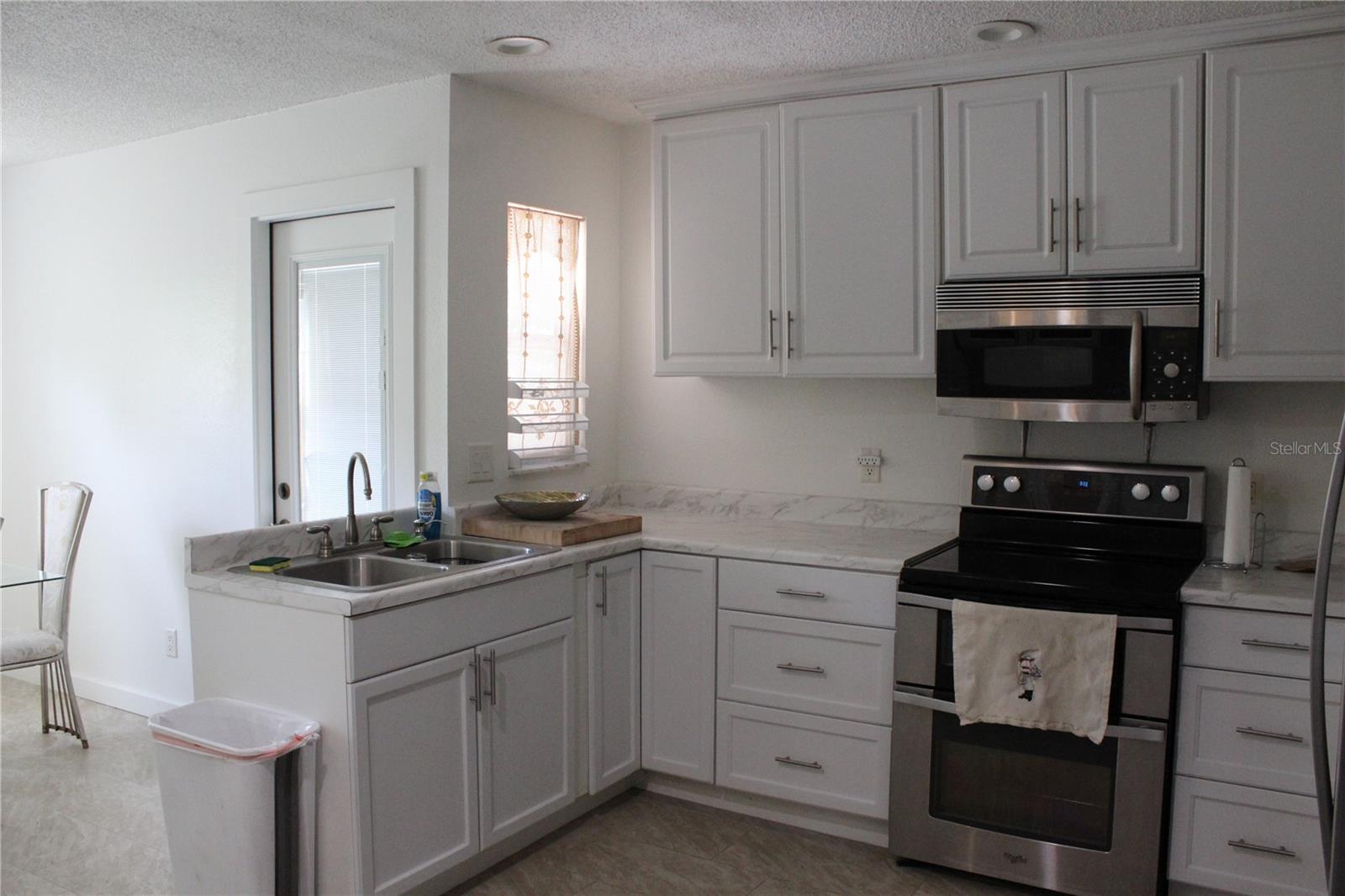 Image 3 of 20 For 5943 Chicory Court