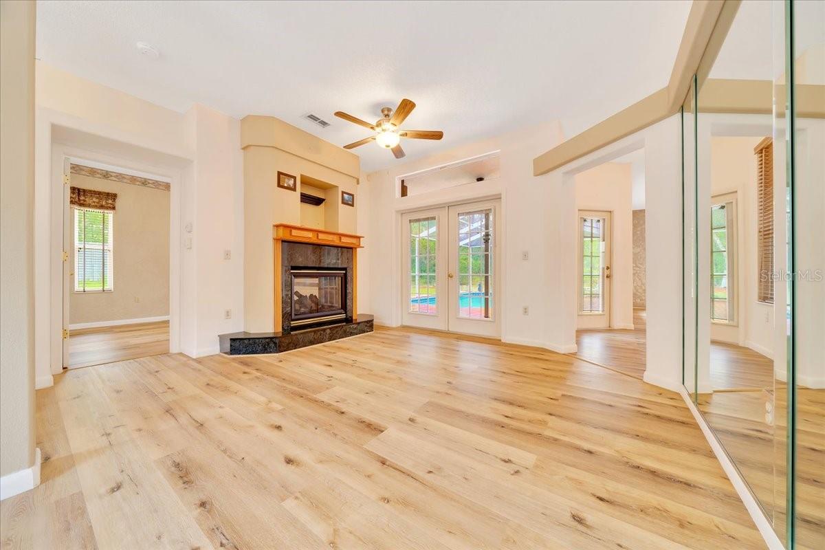 Image 11 of 61 For 9130 Madrid Road