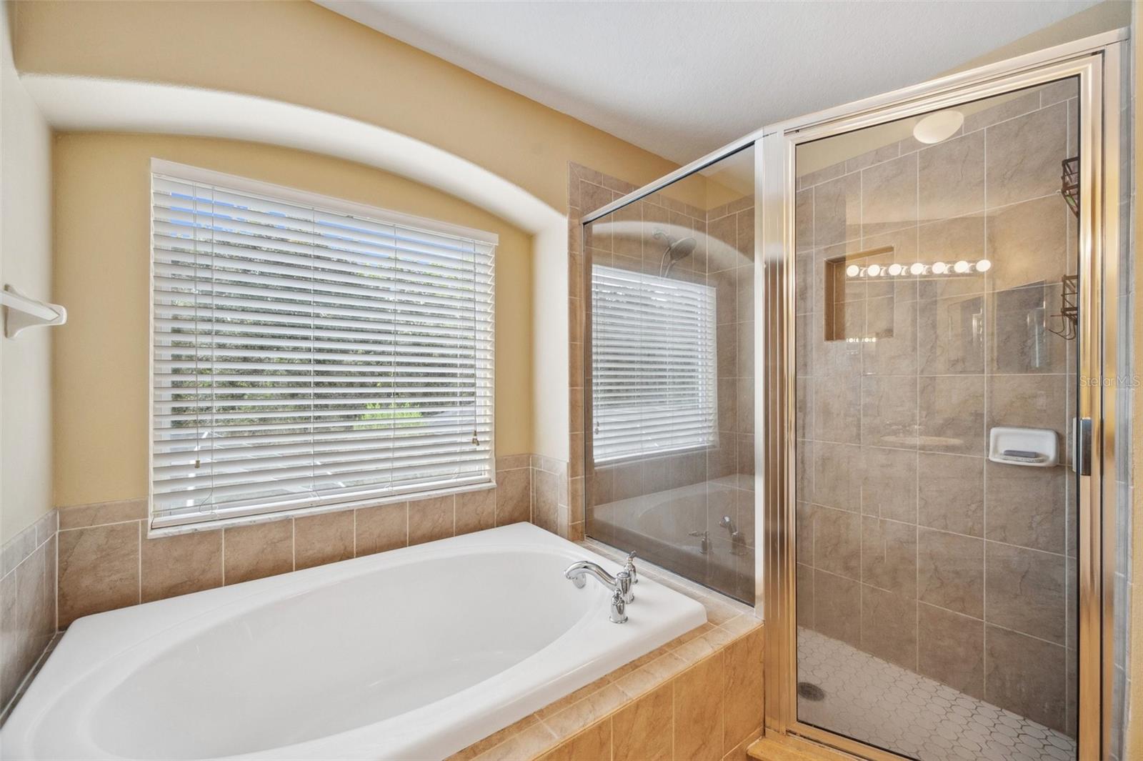 Image 32 of 74 For 1410 Halapa Way