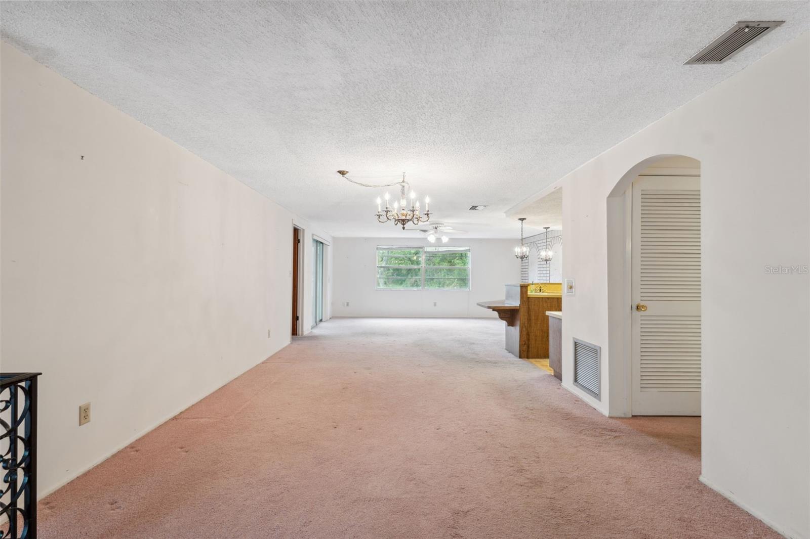 Image 4 of 20 For 8340 Saint Marks Court
