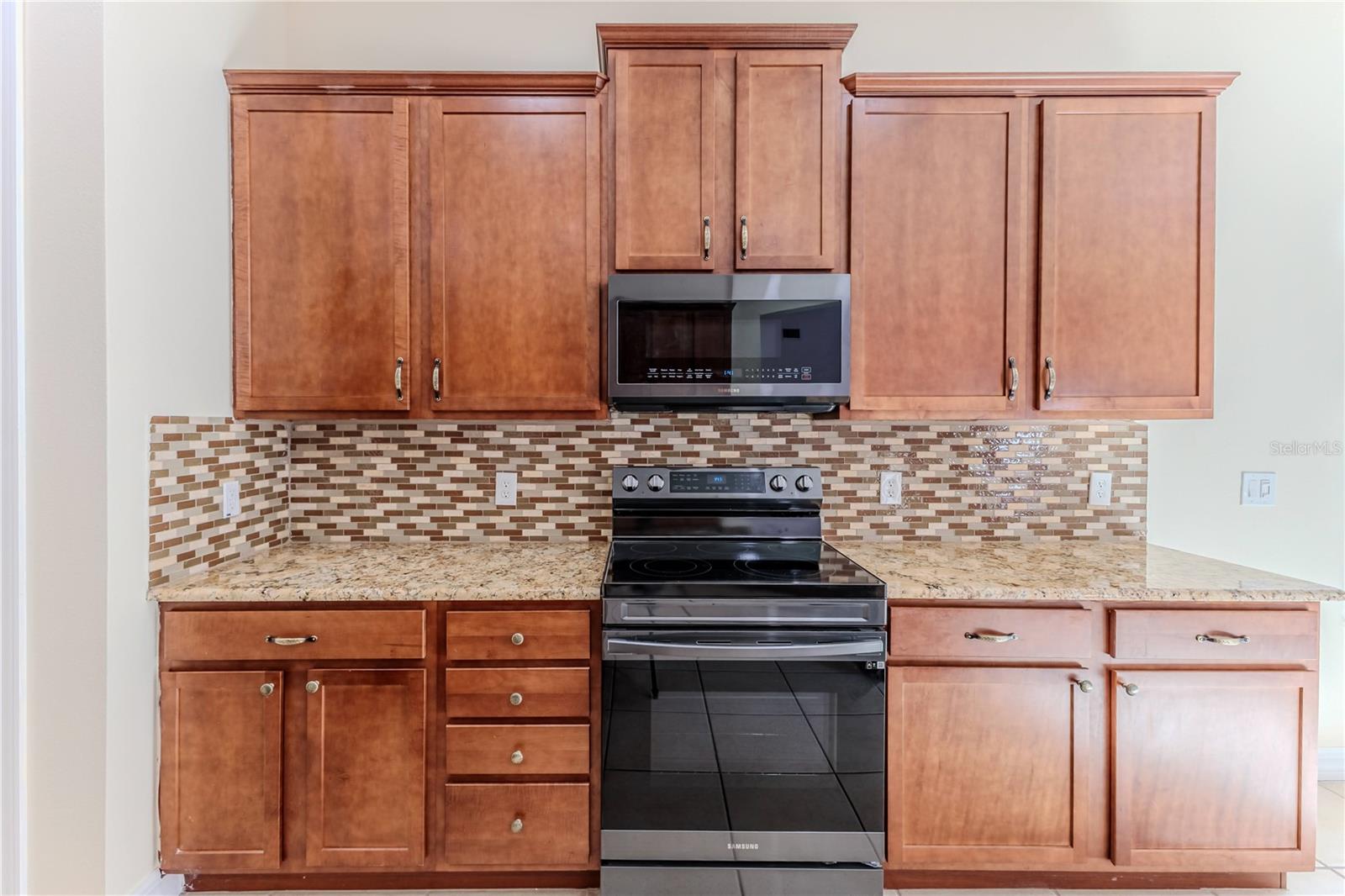 Image 18 of 84 For 13772 Dunwoody Drive