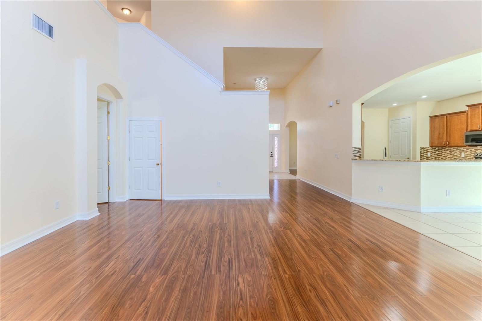 Image 28 of 84 For 13772 Dunwoody Drive