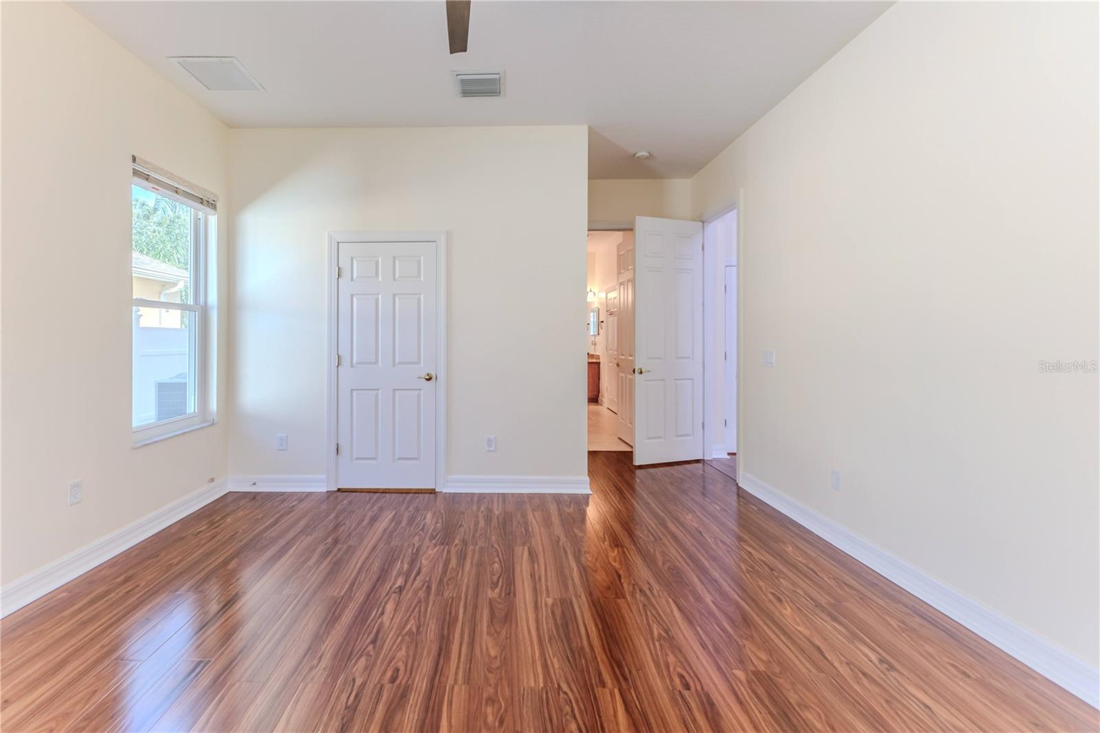 Image 31 of 84 For 13772 Dunwoody Drive
