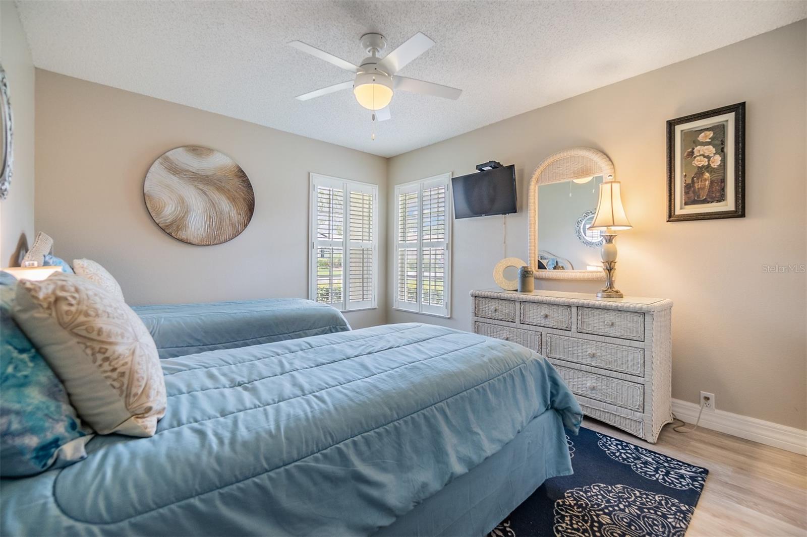 Image 17 of 51 For 1242 Almondwood Drive