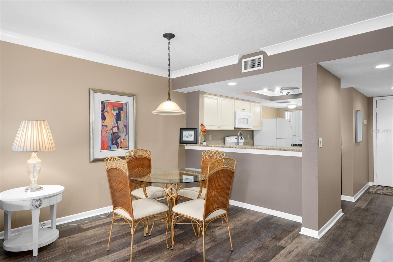 Image 10 of 73 For 4620 Bay Boulevard 1115