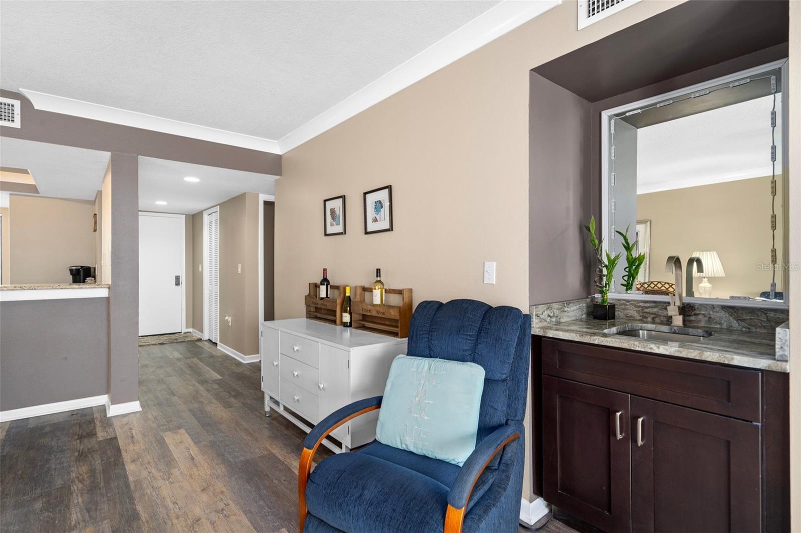Image 13 of 73 For 4620 Bay Boulevard 1115