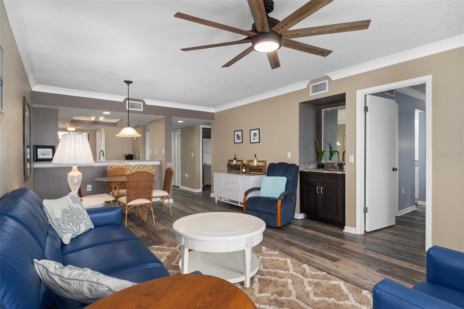 Image 16 of 73 For 4620 Bay Boulevard 1115