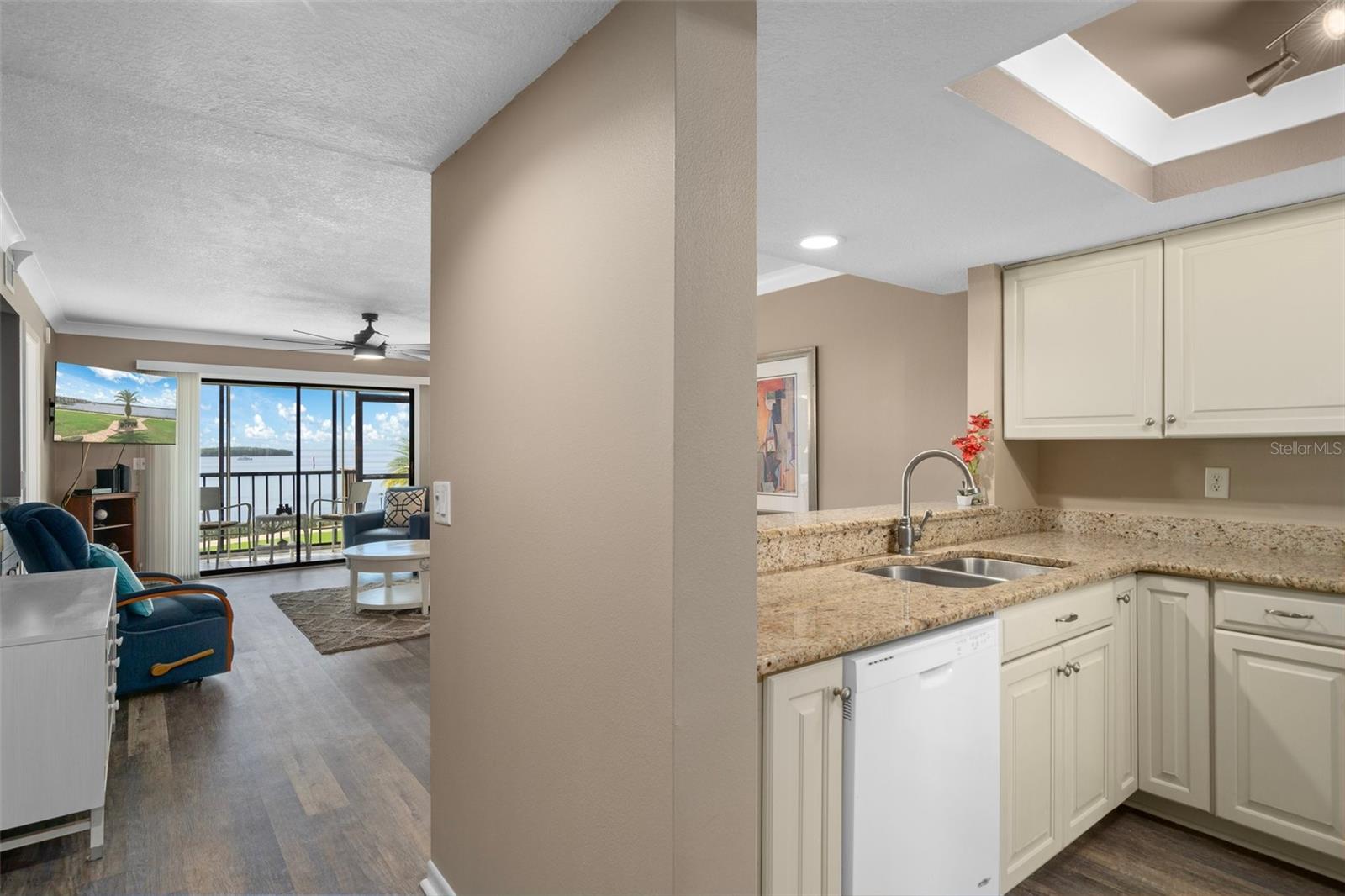 Image 17 of 73 For 4620 Bay Boulevard 1115