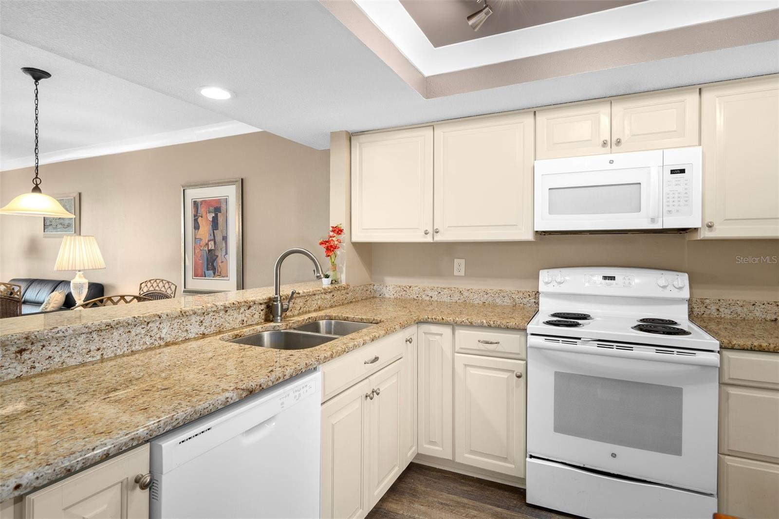Image 18 of 73 For 4620 Bay Boulevard 1115
