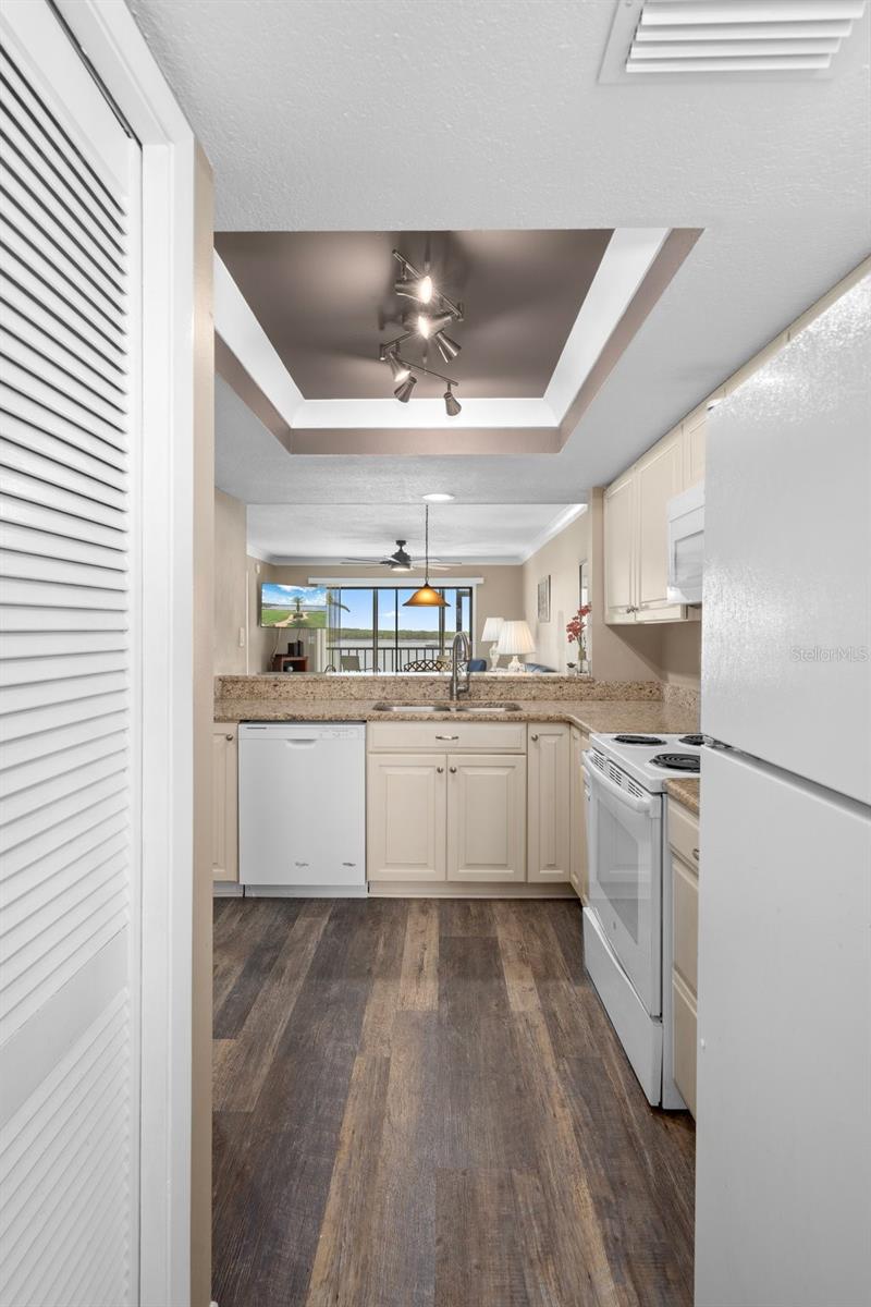 Image 22 of 73 For 4620 Bay Boulevard 1115