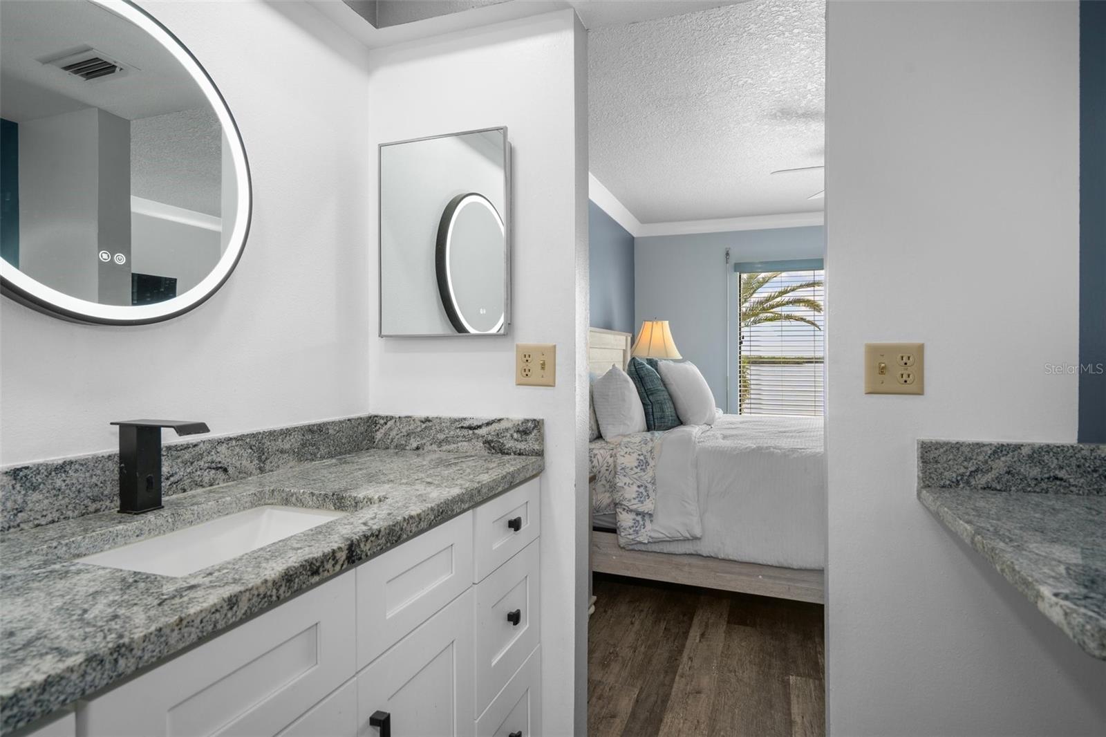Image 32 of 73 For 4620 Bay Boulevard 1115