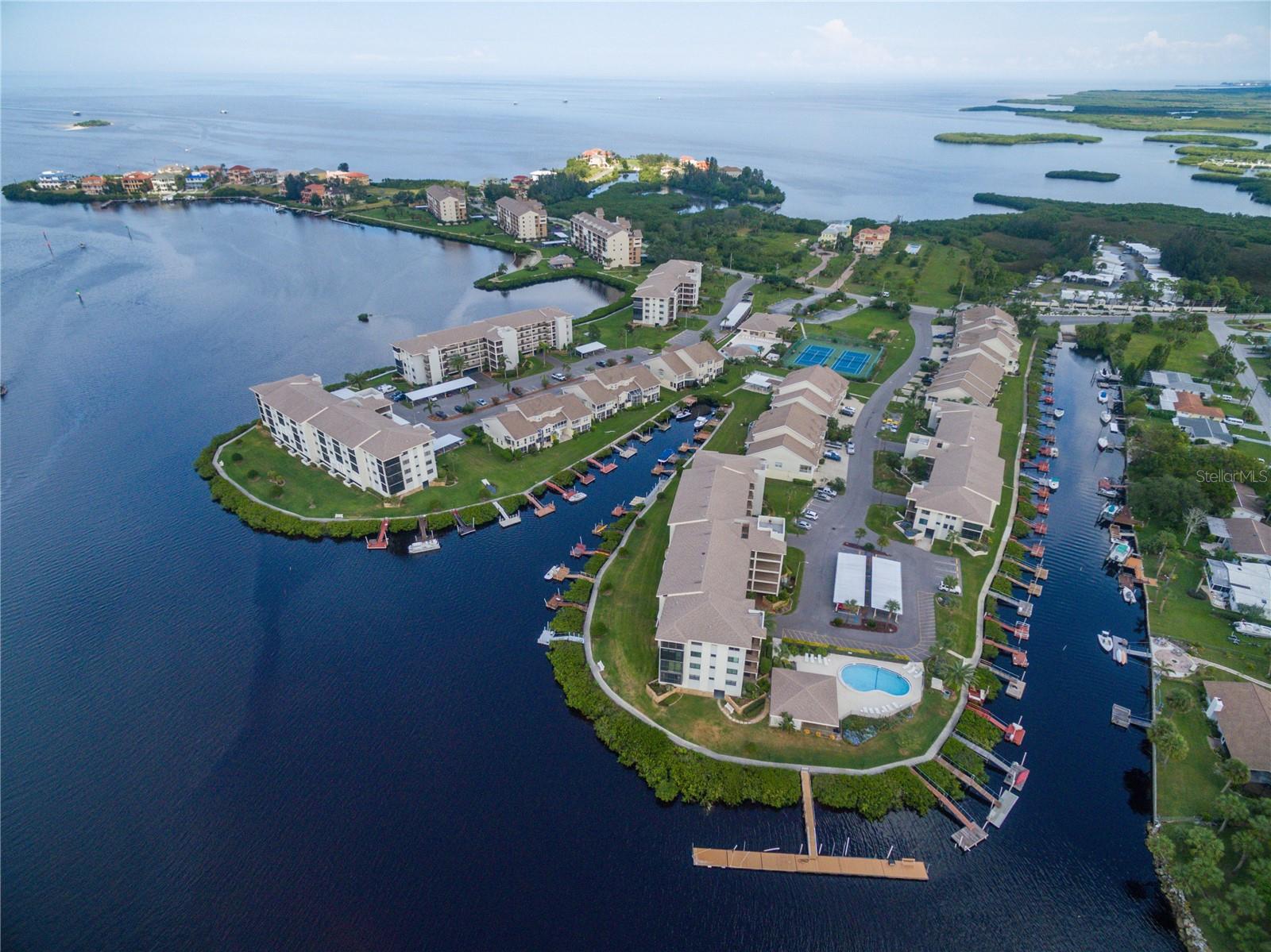 Image 4 of 73 For 4620 Bay Boulevard 1115