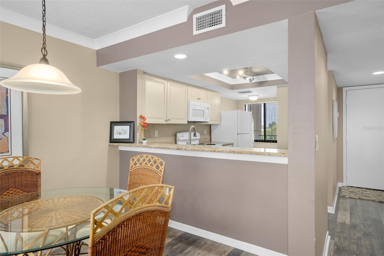 Image 9 of 73 For 4620 Bay Boulevard 1115