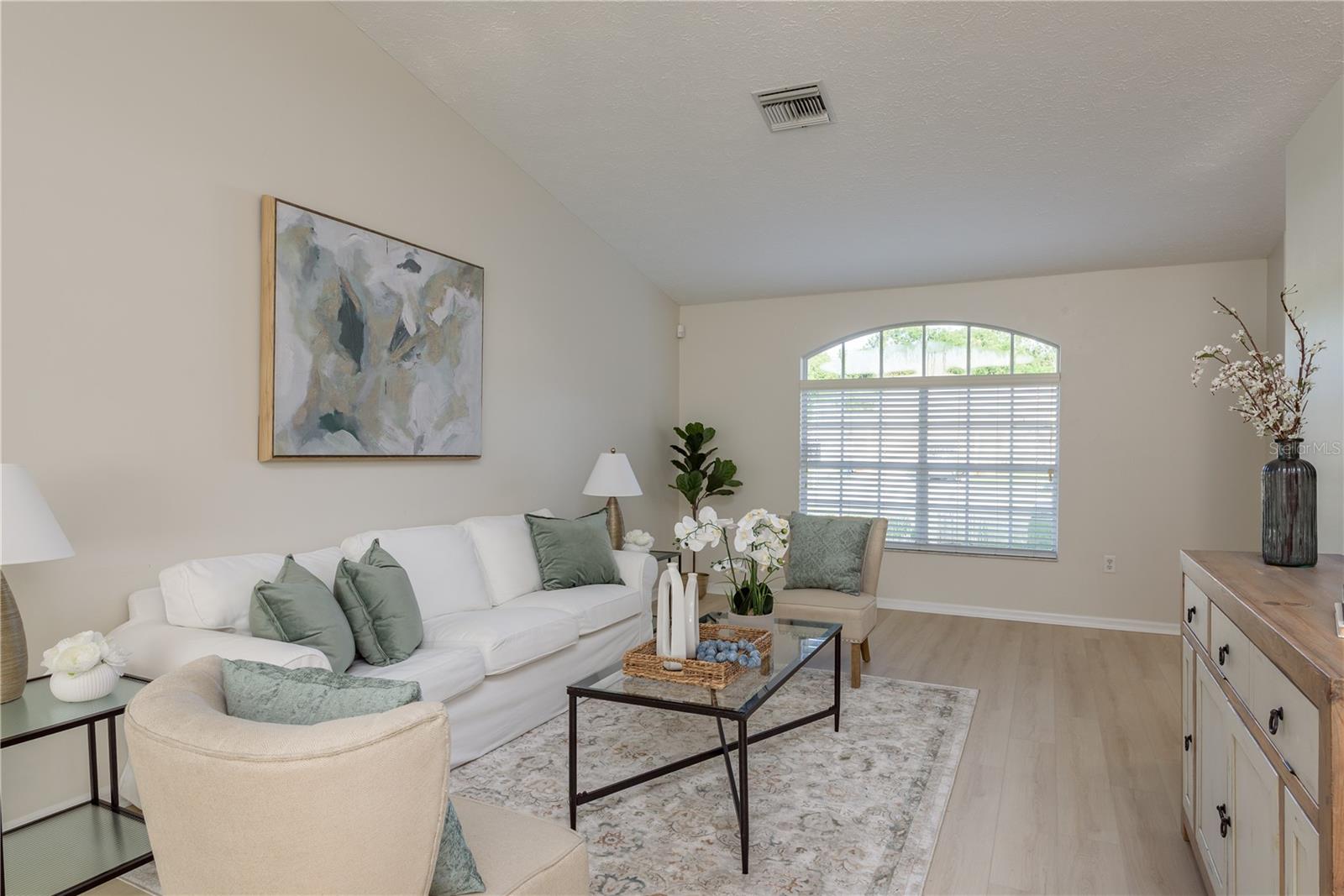 Image 10 of 47 For 4752 Weasel Drive