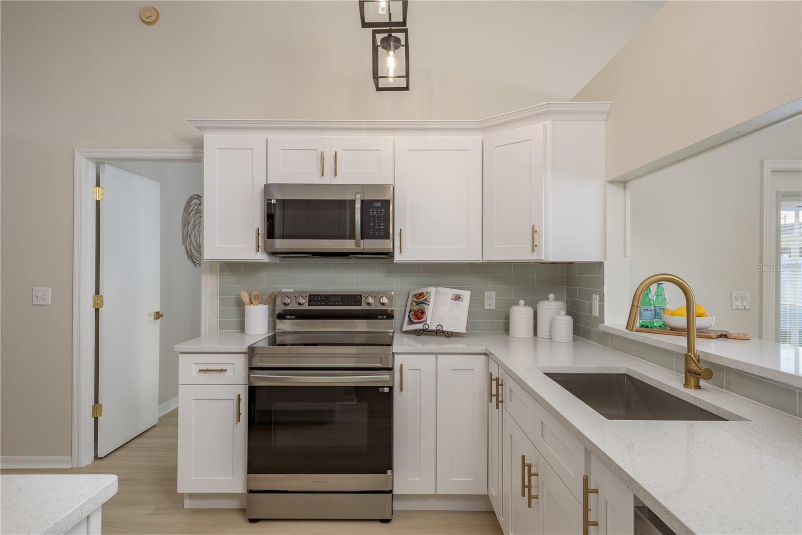 Image 14 of 47 For 4752 Weasel Drive