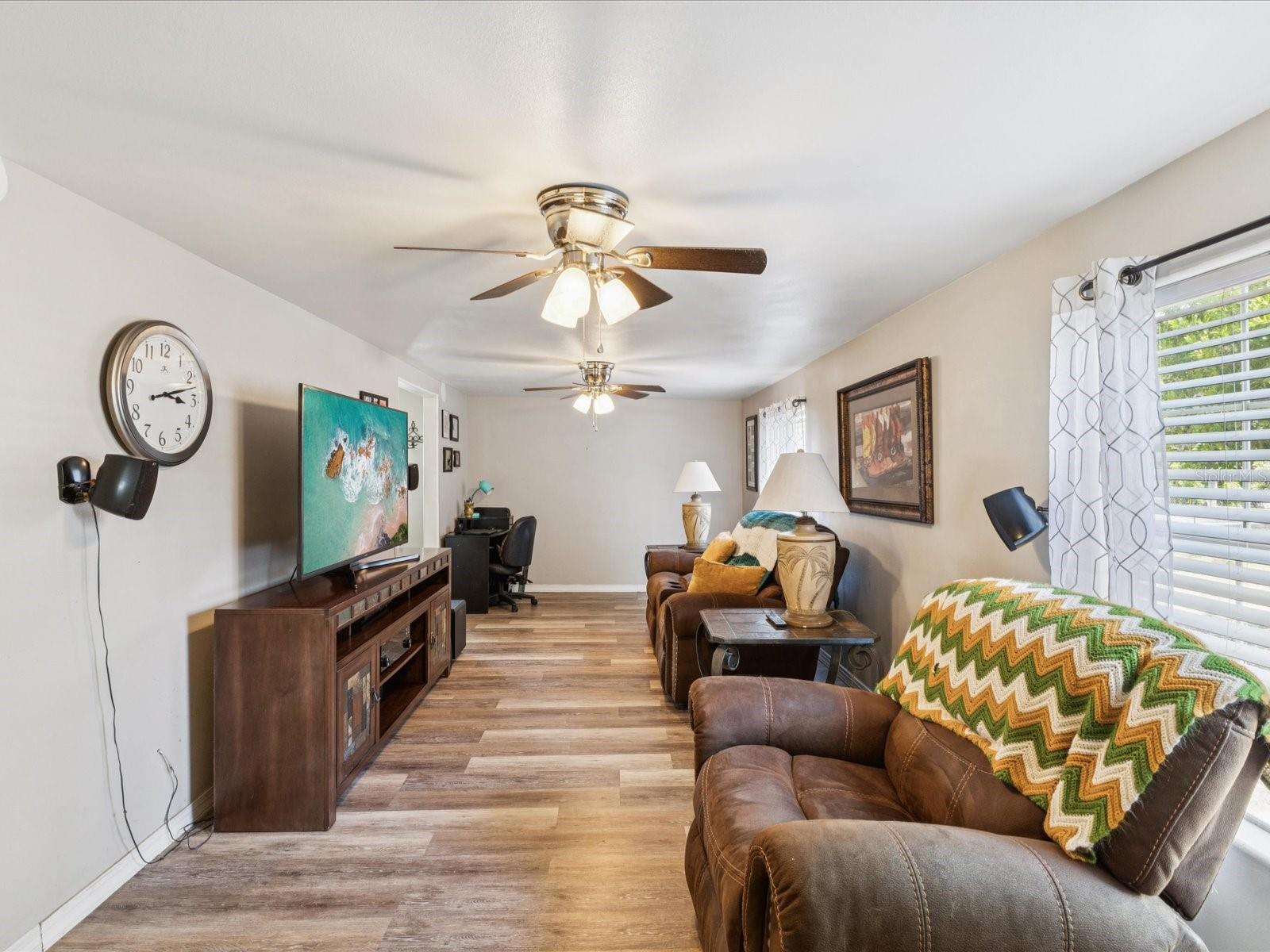 Image 15 of 47 For 7213 Elizabeth Avenue