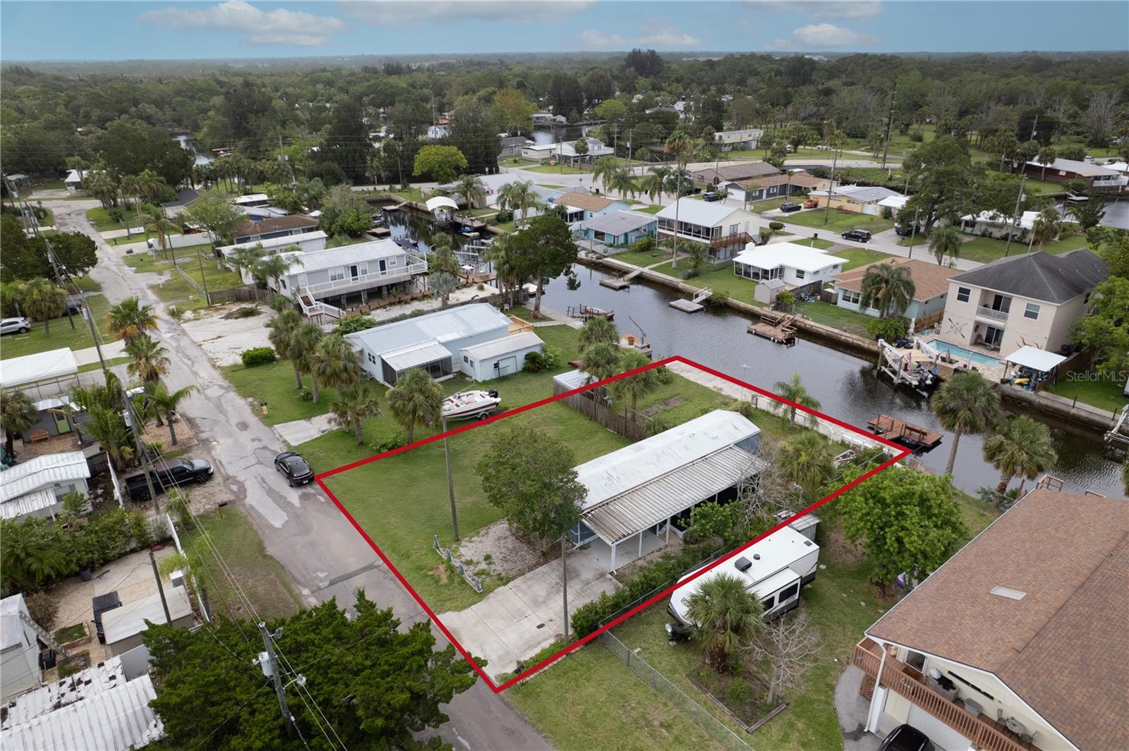 Image 4 of 16 For 7022 Fair Lane