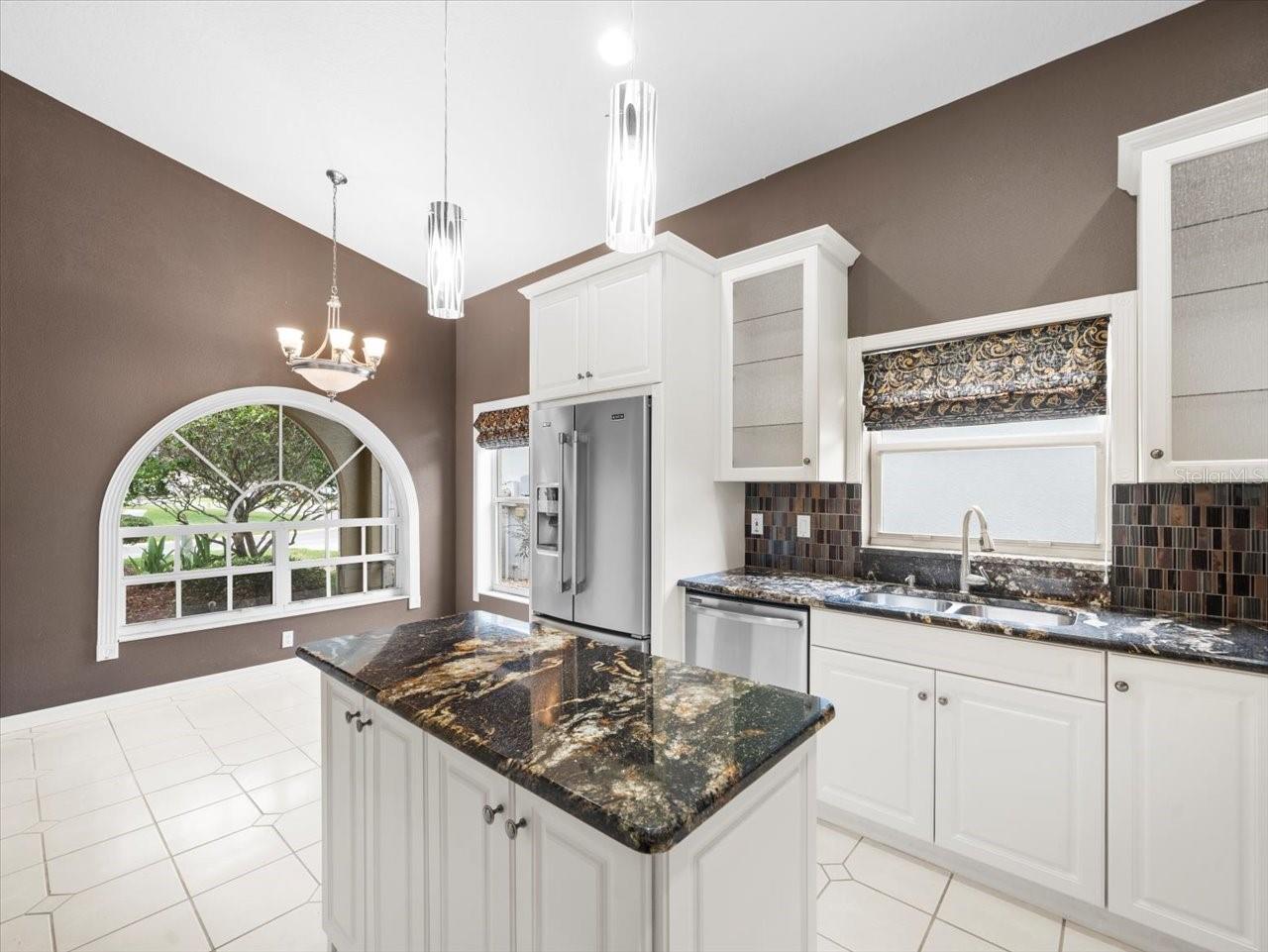 Image 17 of 54 For 10097 Holly Berry Drive