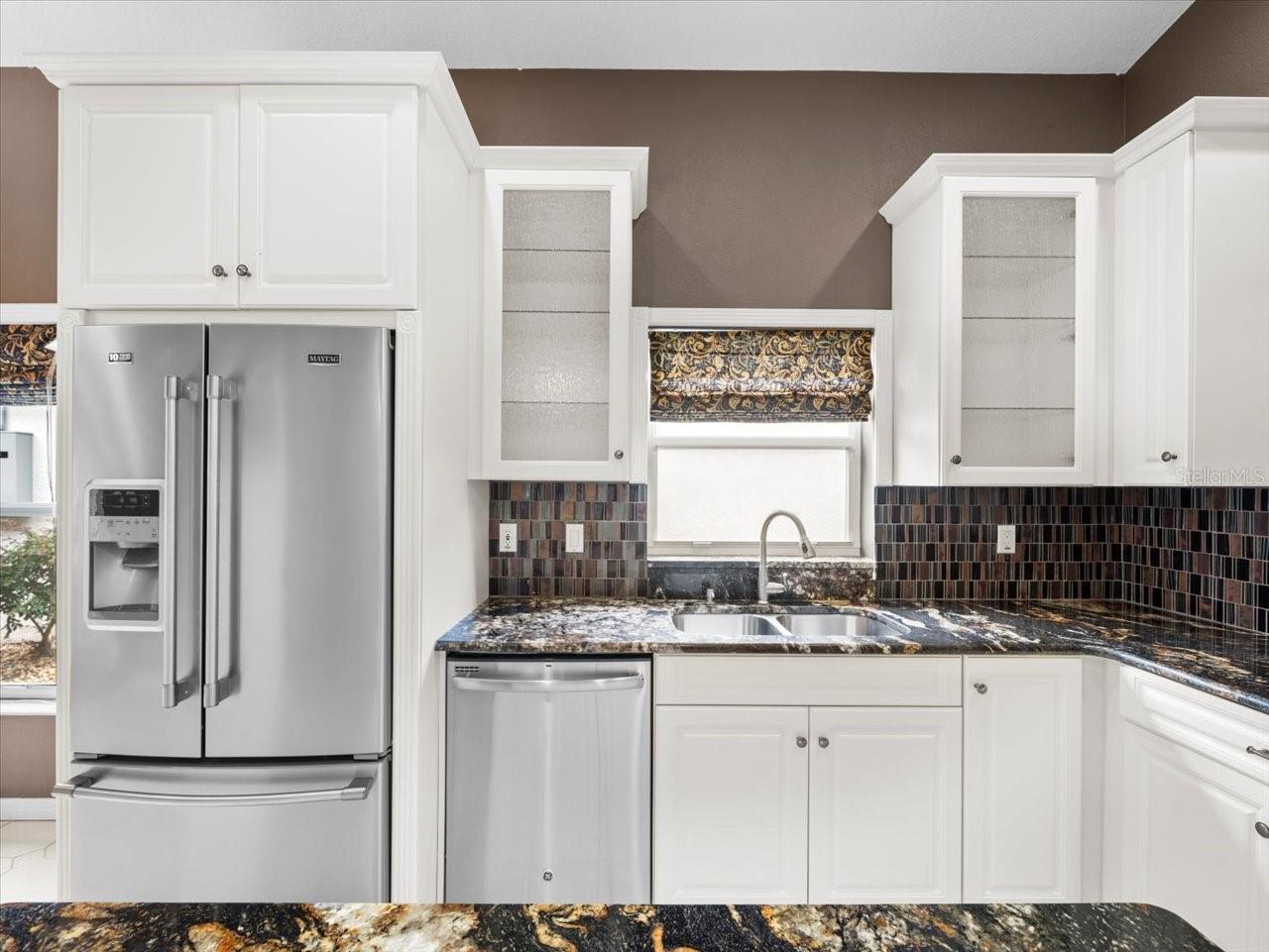 Image 18 of 54 For 10097 Holly Berry Drive