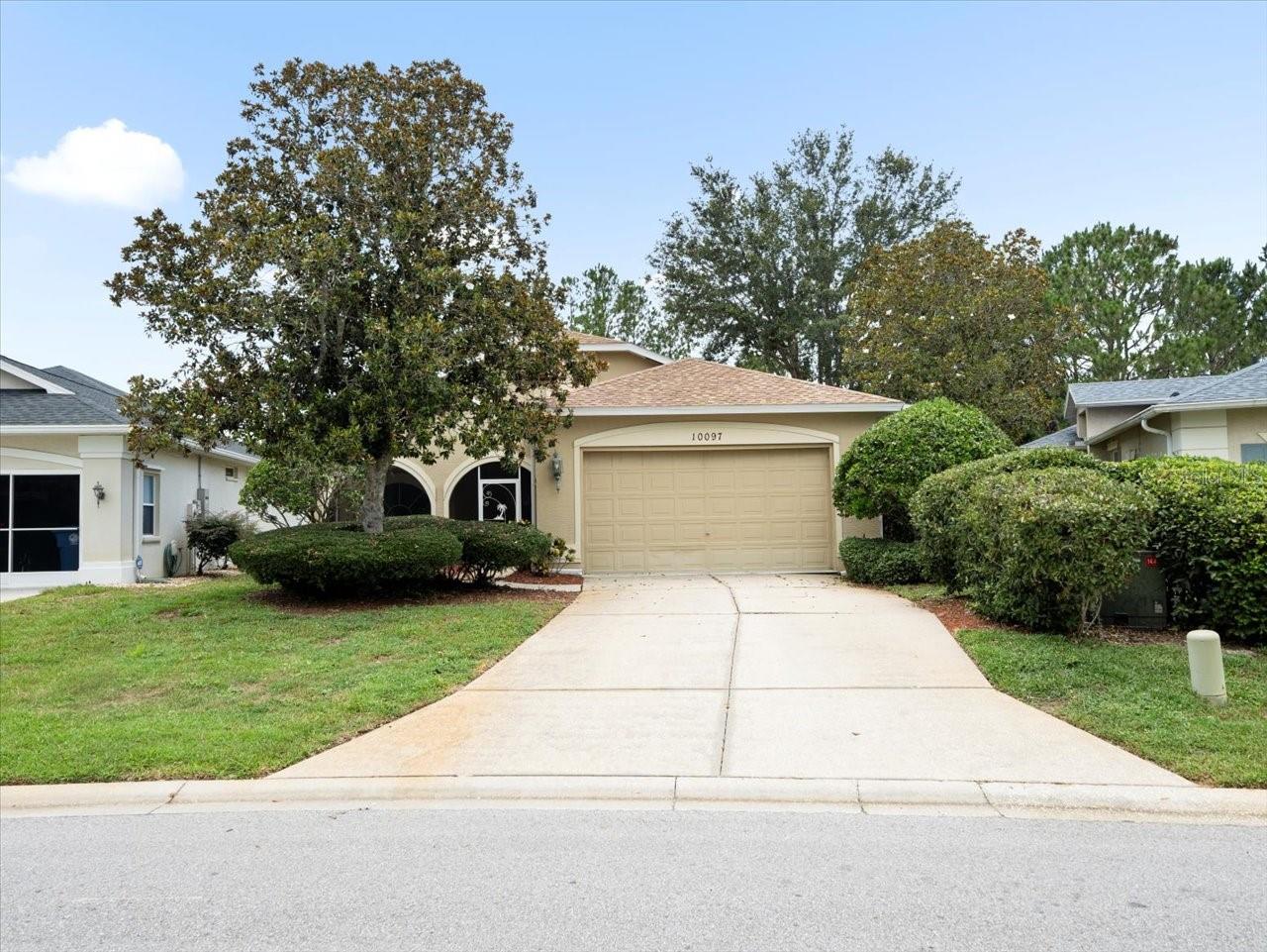 Image 2 of 54 For 10097 Holly Berry Drive