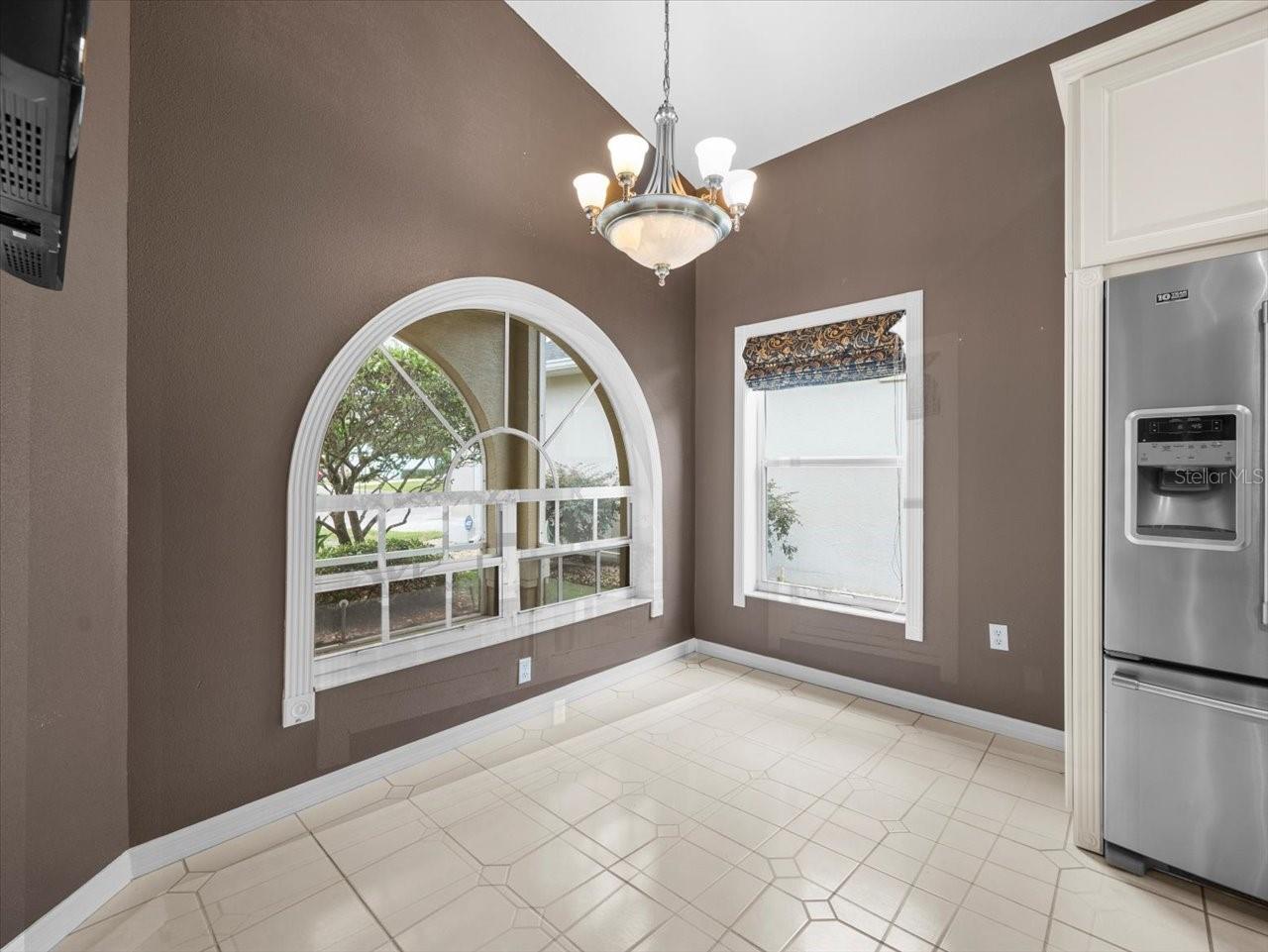 Image 20 of 54 For 10097 Holly Berry Drive