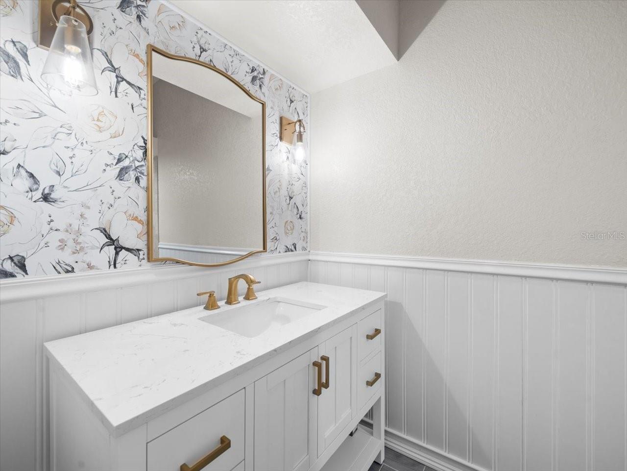 Image 34 of 54 For 10097 Holly Berry Drive