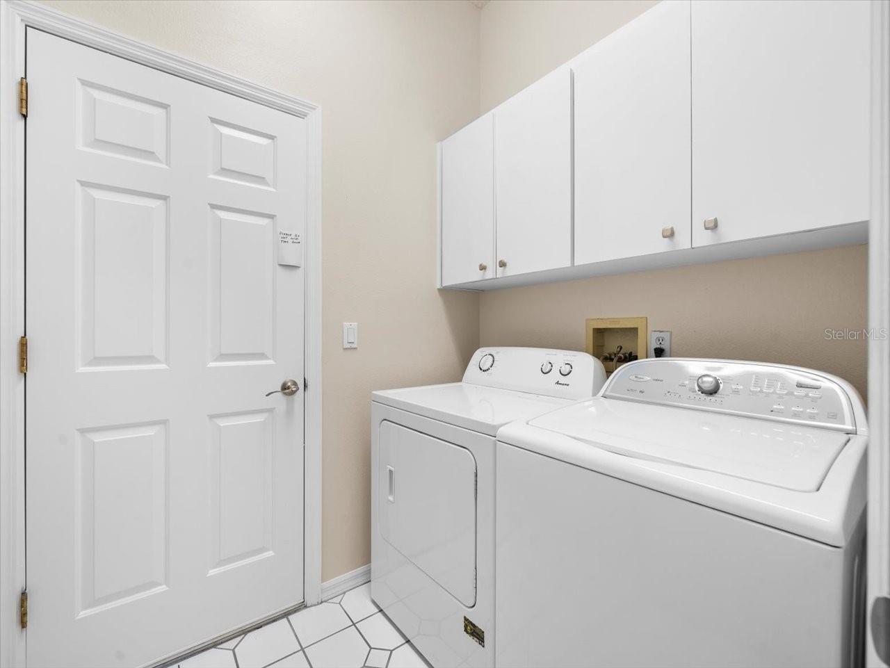 Image 36 of 54 For 10097 Holly Berry Drive