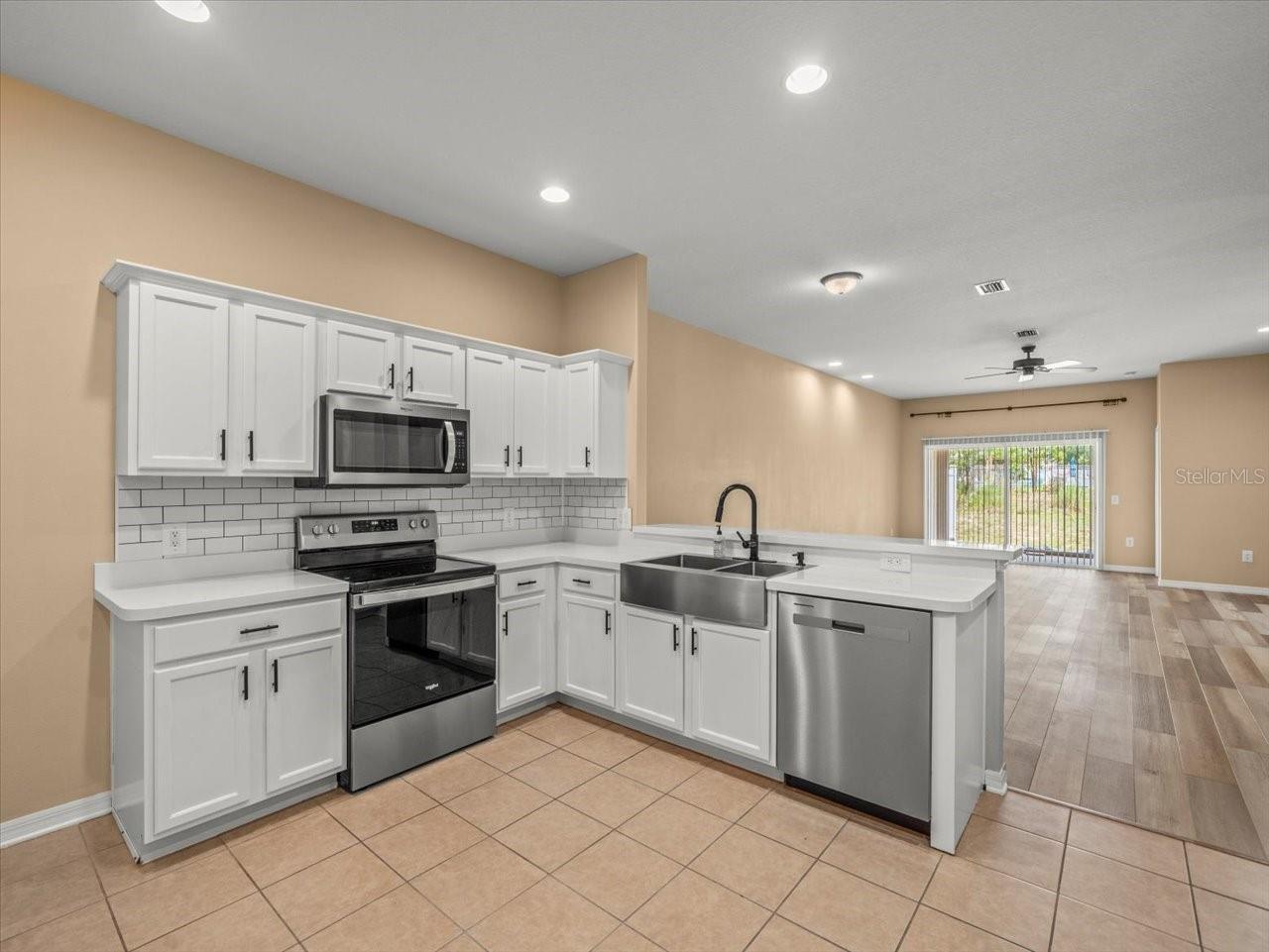 Image 14 of 35 For 13049 Moonstone Way