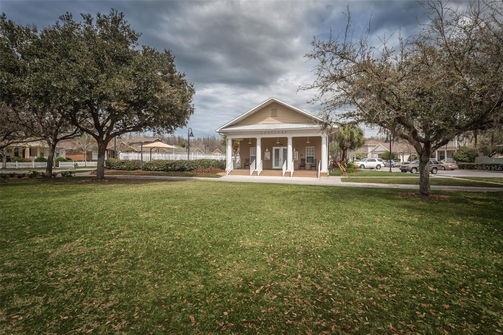 Listing photo id 71 for 4197 Glade Wood Loop