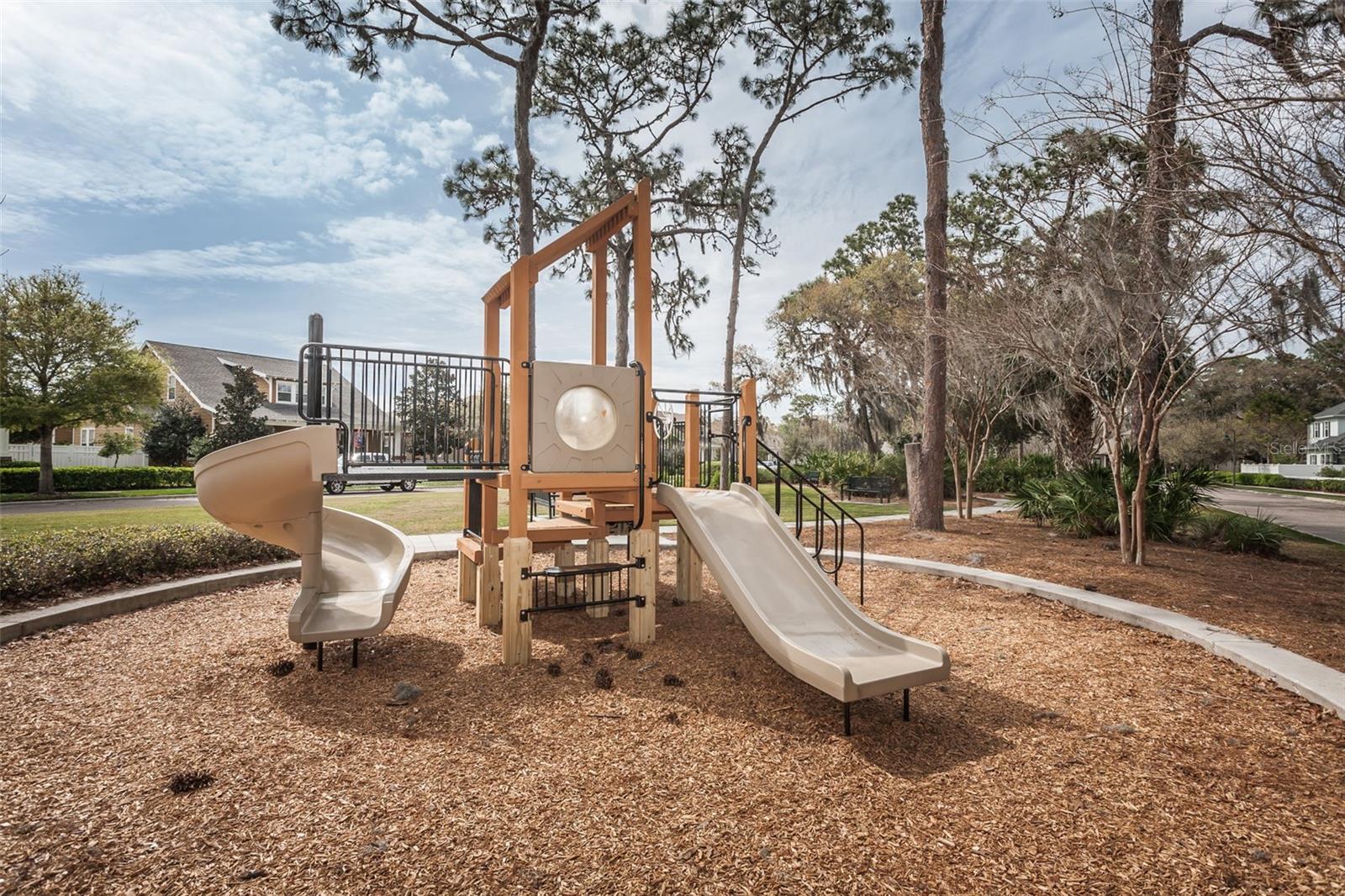 Listing photo id 75 for 4197 Glade Wood Loop