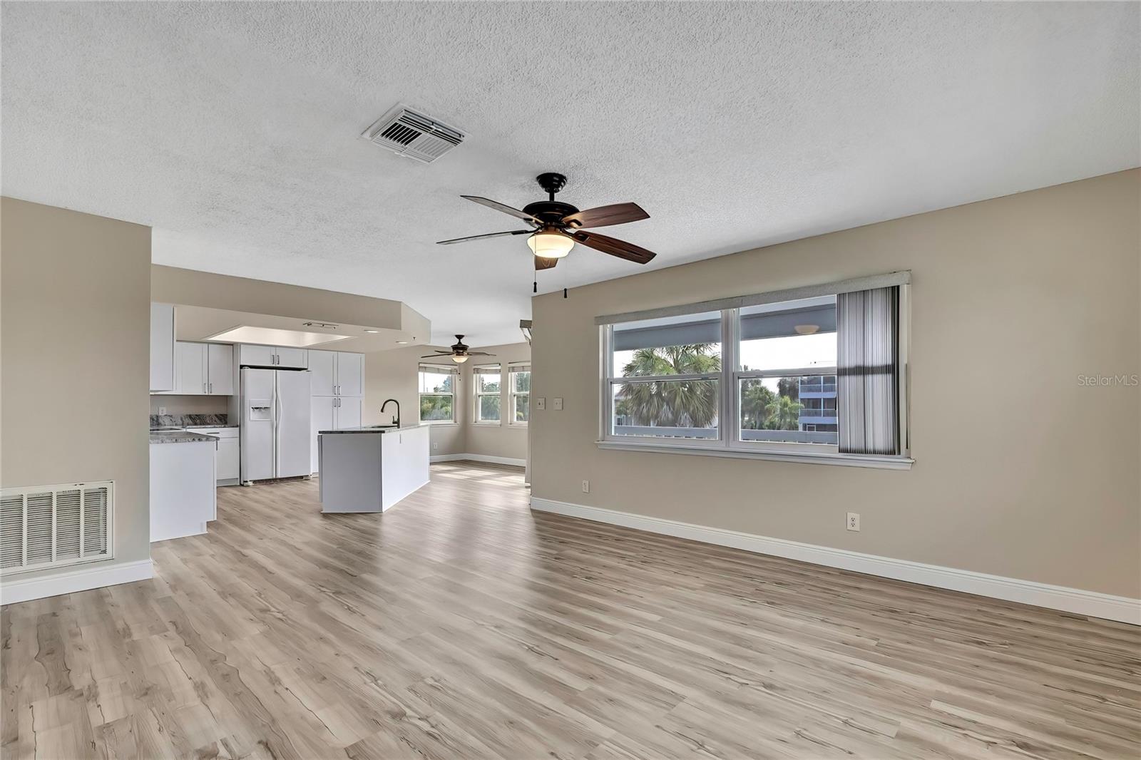 Image 15 of 46 For 3276 Rose Arbor Drive