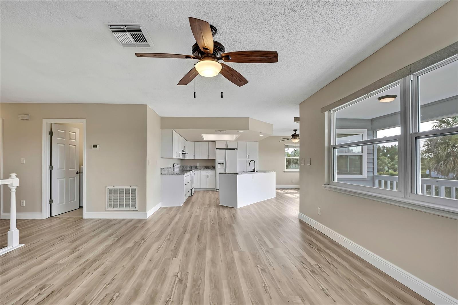 Image 16 of 46 For 3276 Rose Arbor Drive