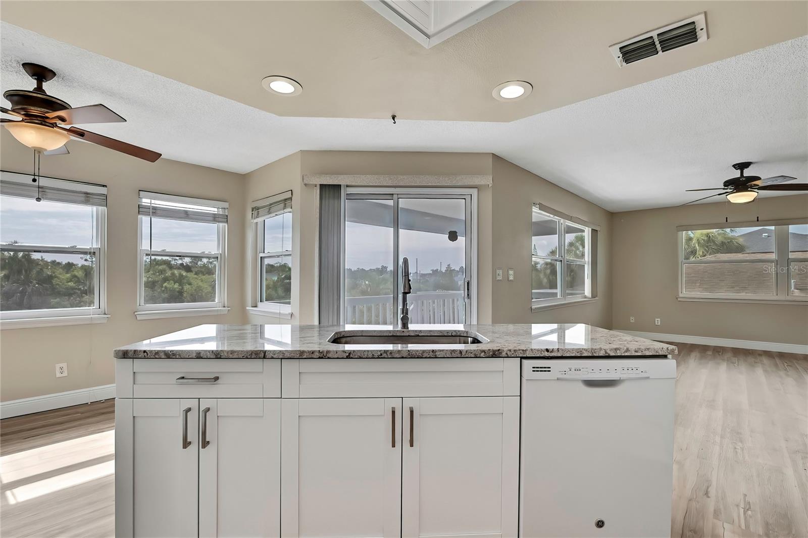 Image 21 of 46 For 3276 Rose Arbor Drive