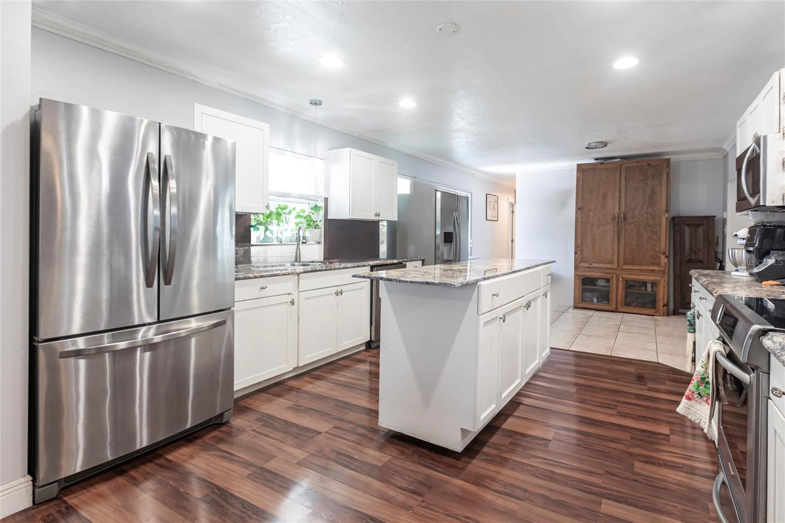 Image 10 of 29 For 22348 Olean Boulevard