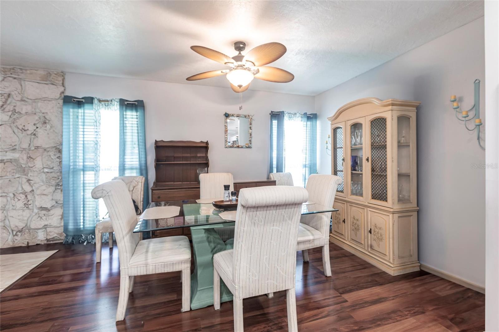 Image 12 of 29 For 22348 Olean Boulevard