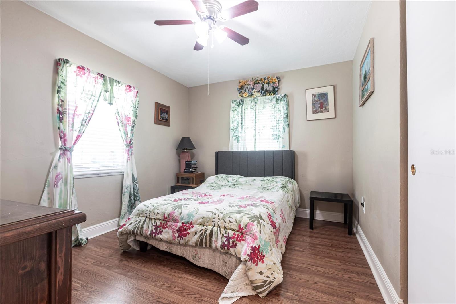 Image 16 of 29 For 22348 Olean Boulevard
