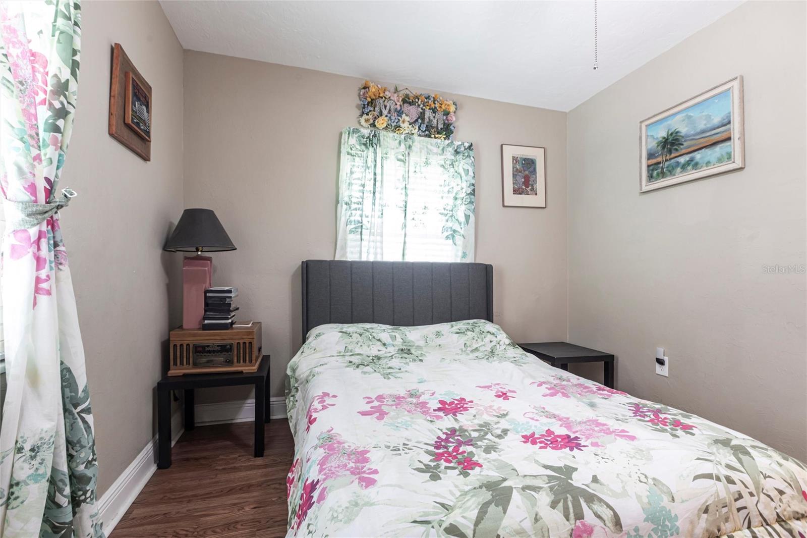 Image 17 of 29 For 22348 Olean Boulevard
