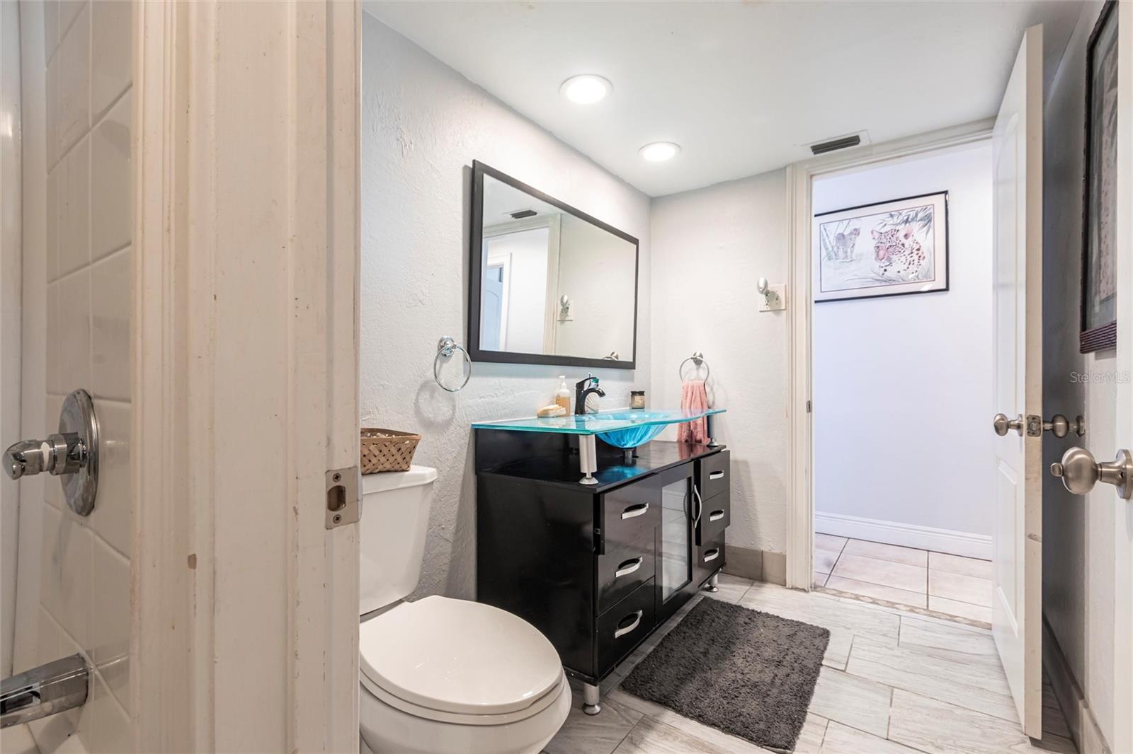 Image 18 of 29 For 22348 Olean Boulevard