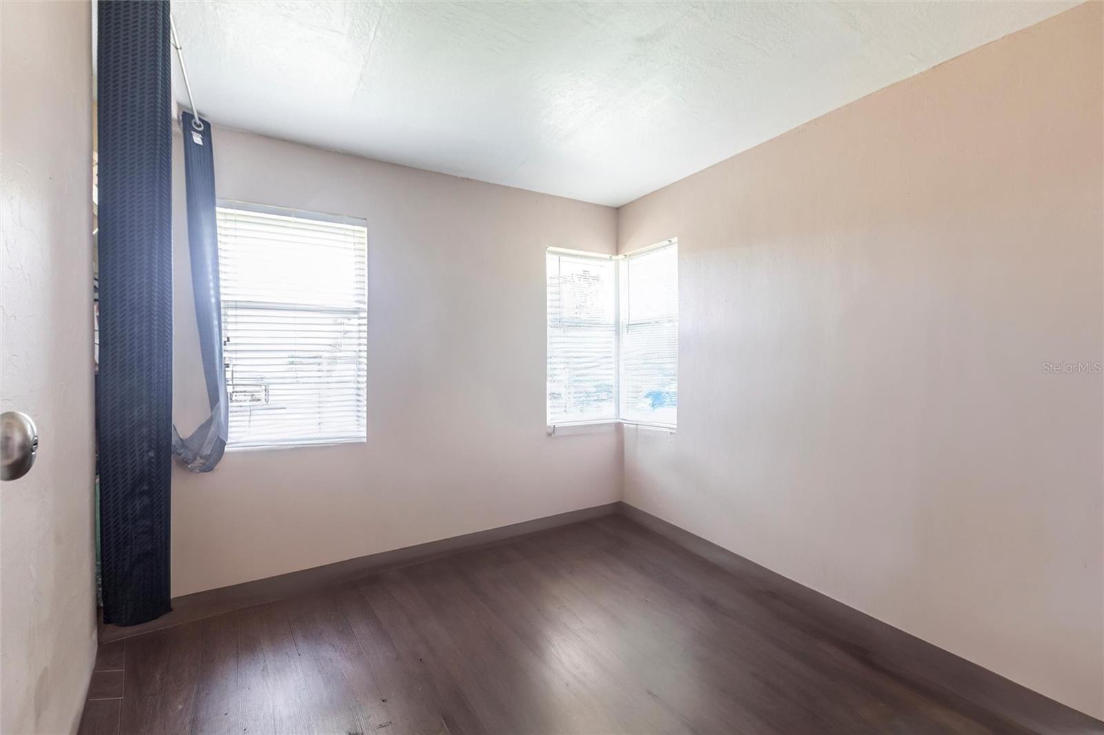 Image 20 of 29 For 22348 Olean Boulevard